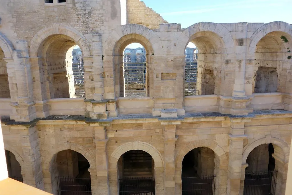 Arles Hideaway - Le Duplex Des Arenes Apartment