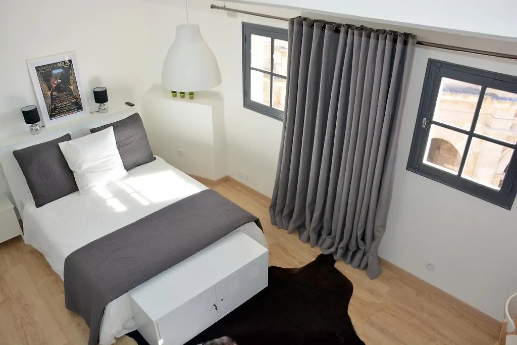 Arles Hideaway - Le Duplex Des Arenes Apartment