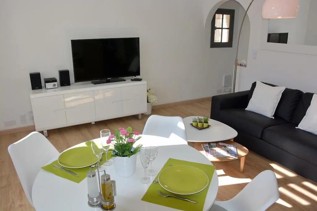 Arles Hideaway - Le Duplex Des Arenes Apartment